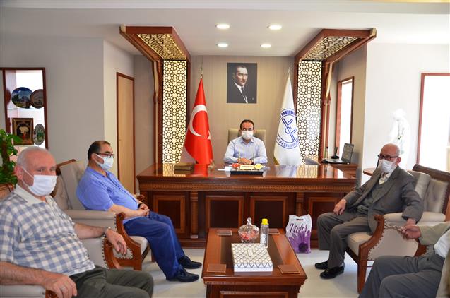 Antalya'da ısparta Mekke Eğitim Vakfından Il Müftümüze Ziyaret