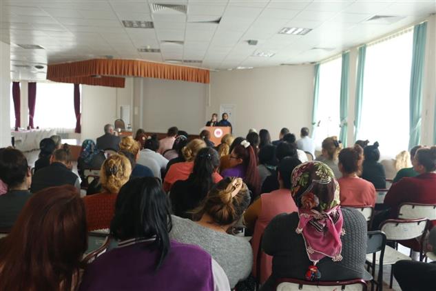 Denizli'de Kadın Cezaevinde Temel Dini Bilgiler Yarışması ödül Töreni