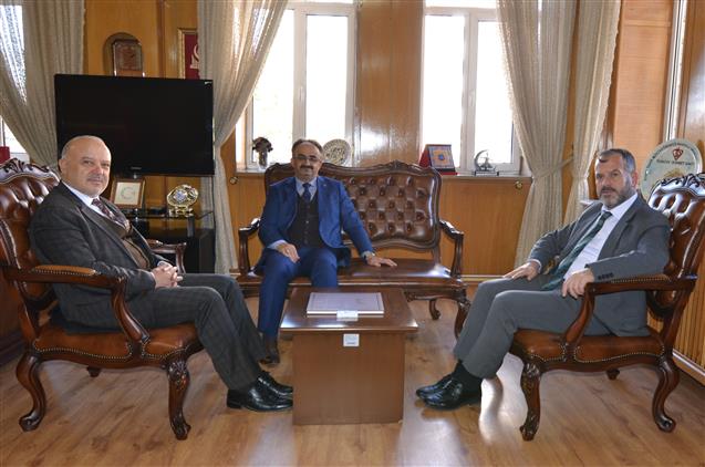 Konya'da Karatay Kaymakamı Zafer Orhan'dan Il Müftüsü öge'ye Ziyaret