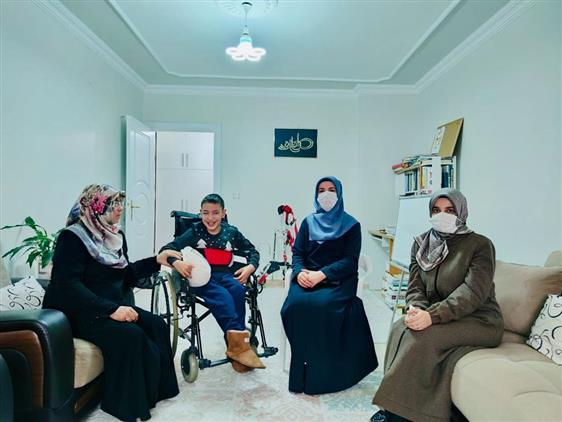 Batman'da Kardeşlik Engelleri Aşar Projesi Kapsamında Engelliler Ziyaret Edildi.