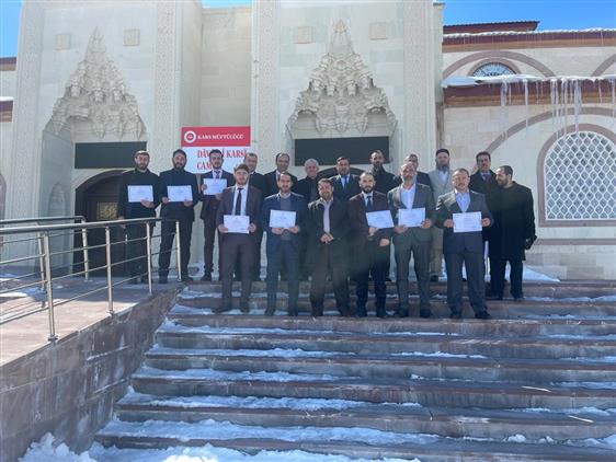 Kars'ta 'talim Ve Tashih-i Huruf Kursu' Tamamlandı