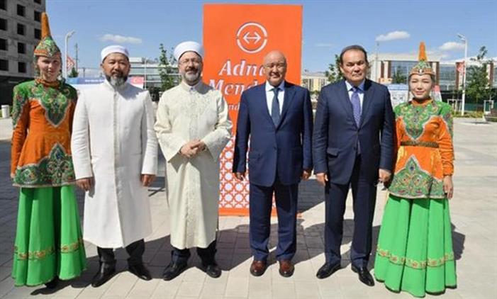 Aydin'da Kazakistan'ın Türkistan şehrindeki Bir Sokağa Adnan Menderes Adı Verildi
