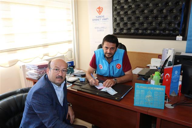 Kırklareli Il özel Idare Genel Sekreteri Vekalet Yoluyla Kurban Bağışında Bulundu