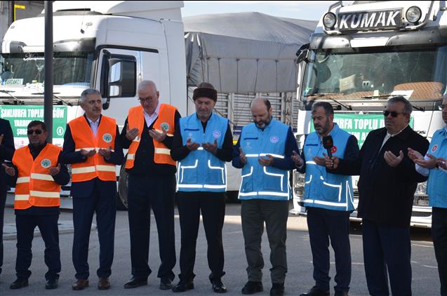 Konya'dan Suriye’ye 7 Tır çeyiz Yardımı