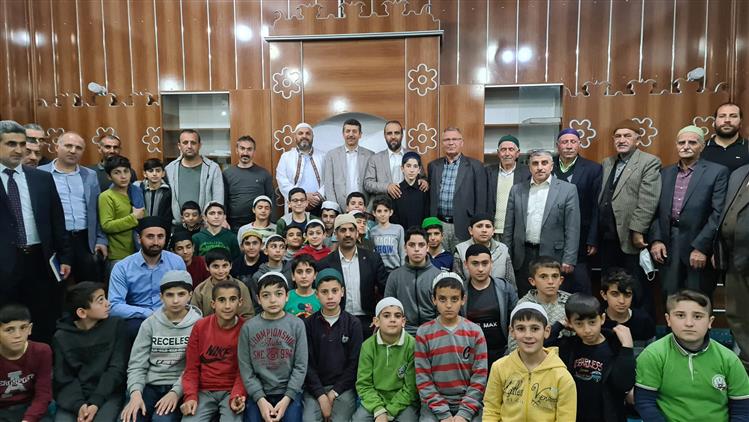 Igdir'da Kur'an Kurs öğrencileri Ile Iftar