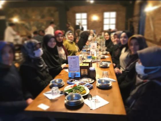 Isparta'da Kız öğrenci Yurdunda Iftar Programı Düzenlendi