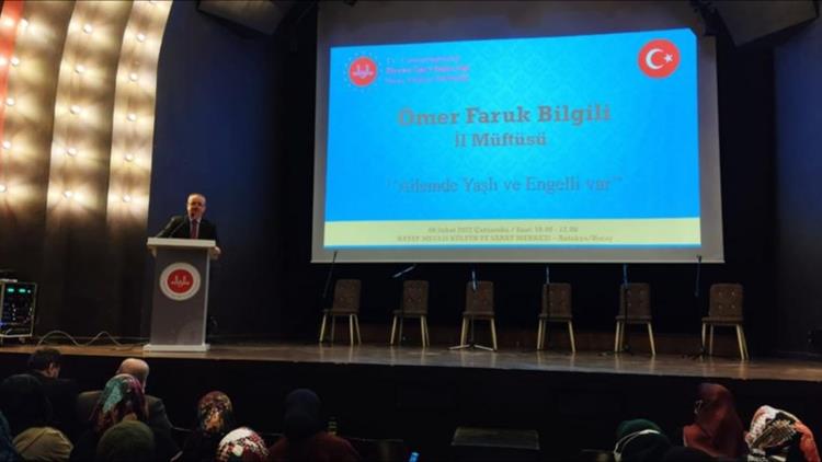 Hatay'da Il Müftülüğü Aile Okulu Seminerleri Devam Ediyor