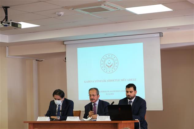 Kocaeli'de Il Müftülüğümüz Tarafından "25 Kasım Kadına yönelik şiddete karşı Uluslararası Mücadele Günü" Kapsamında Panel Düzenlendi.