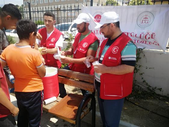 Hatay'da Il Müftülüğümüz Yükseköğretim Kurumları Sınavına (yks) Giren öğrencilerimizin Heyecanına Ortak Oldu