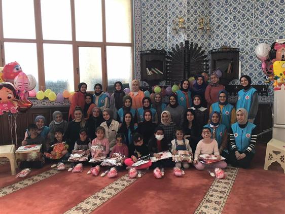 Kırsehir'de Il Müftülüğümüzce  yetim, Genç, Cami Kaynaşması Programı Düzenlendi.