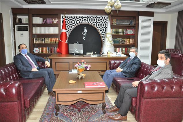 Antalya'da Il Müftümüz Alanya Ilçe Müftülüğünü Ziyaret Etti