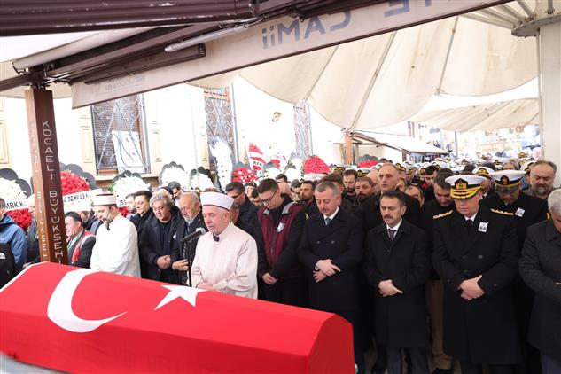 Kocaeli'de Il Müftümüz Mehmet Sönmezoğlu şehit Pilot Tamer Gönül’ün Cenaze Namazını Kıldırdı.