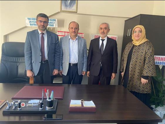 Il Müftümüz Sayın Ercan Aksu, Il Müftü Yardımcılarımız Sayın Ekrem Akmanşen Ve Sayın Merve Yumlu,  Karabük Il Müftü Yardımcılığı Görevine Yeni Atanan Sayın Ayhan Yalçın'a  Hayırlı Olsun Dileklerini Ileterek Yeni Görevinde Başarılar Diledi.