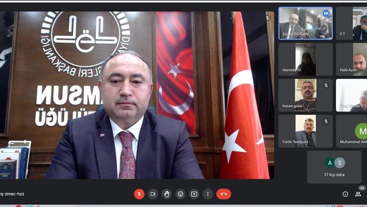 Samsun'da Il Müftümüz  Seyfullah çakır Başkanlığında, 17 Ilçemizde Vörev Yapan Gençlik Manevi Rehberlerine Yönelik çevrim Içi Toplantı Düzenlendi.