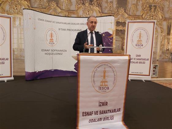 İzmir'de Il Müftümüz Sezik Iesob'un Düzenlediği Iftar Programına Katıldı