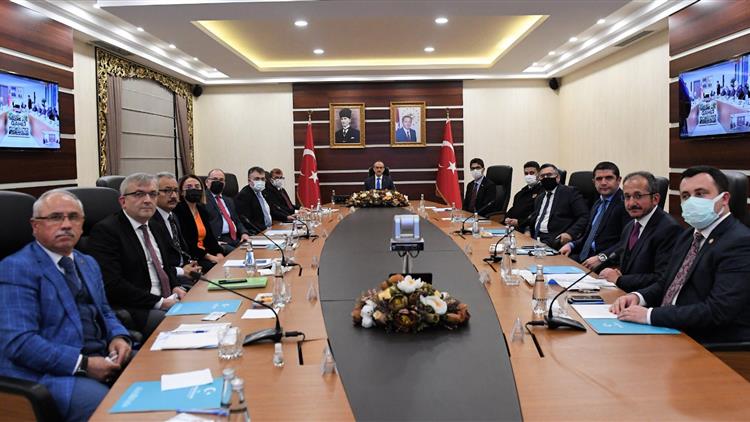 Kocaeli'de Il Müftümüz Sinan Cihan Kadına şiddetle Mücadele Toplantısına Katıldı.