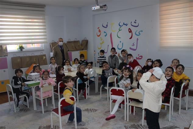 Tokat'da Il Müftüsü Abdullah Pamuklu 4-6 Yaş Kuran Kursu Karne Programına Katıldı