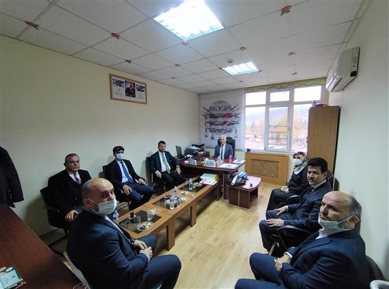 Osmaniye'de Il Müftüsü Ali çakmak, Cahit Zarifoğlu Ve Hüseyin Cengiz Imam-hatip Ortaokullarını Ziyaret Etti