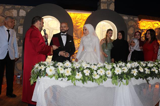 Mersin'de Il Müftüsü Dr. Kondi Atalay Ve Yıldız Ailelerinin Nikâh Merasimlerine Katıldı