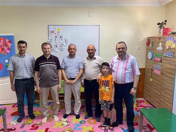 Mersin'de Il Müftüsü Dr. Kondi Tarsus Bahşiş Mahallesi Kur’an Kursu 4-6 Yaş Sınıflarını Ziyaret Etti