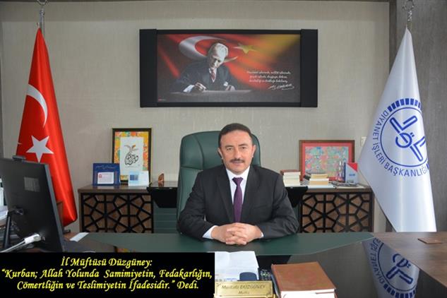 Sinop'ta Il Müftüsü Düzgüney “kurban; Allah Yolunda Samimiyetin, Fedakarlığın, Cömertliğin Ve Teslimiyetin Ifadesidir.” Dedi.