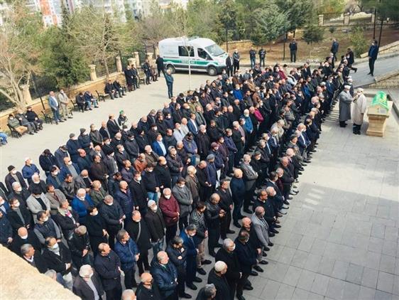 Mardin'de Il Müftüsü çelik Cenaze Namazı Kıldırdı