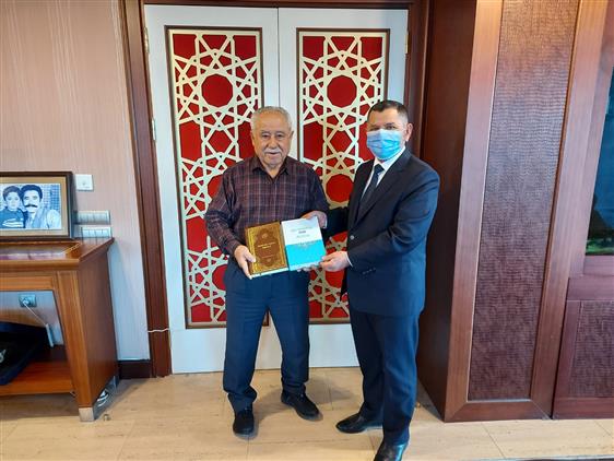 Burdur'da Il Müftüsü Enver Türkmen Iş Adamı Mehmet Cadıl'ı Ziyaret Etti