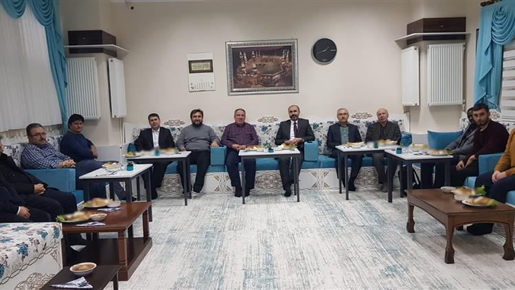 Bayburt'ta Il Müftüsü Hasan Başoğlu Akademisyenlerle Bir Araya Geldi