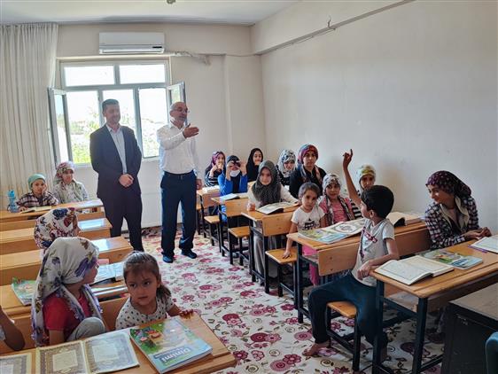 Diyarbakir'da Il Müftüsü Lütfü Imamoğlu Eğil Ilçesine Ziyaret Gerçekleştirdi.