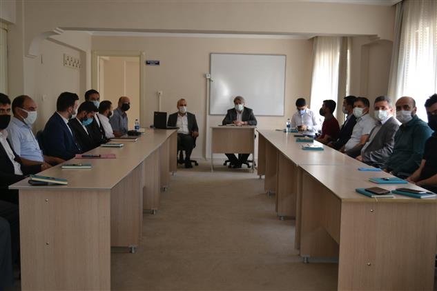 Manisa'da Il Müftüsü Mustafa Soykök Selendi Ilçe Personel Toplantısı Gerçekleştirdi