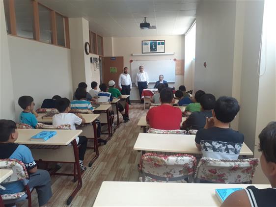 Kocaeli'de Il Müftüsü Sinan Cihan Yaz Kur'an Kurslarını Ziyaret Etti