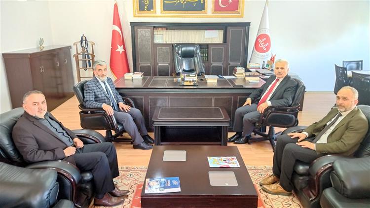 Mersin'de Il Müftüsü Yığman Mezitli Ilçe Müftülüğünü Ziyaret Etti