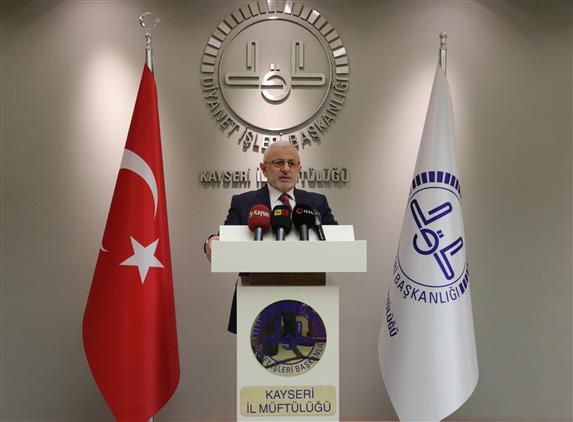 Kayseri'de Il Müftüsü Yusuf Akkuş'un üç Aylar Ve Regaib Kandili Mesajı