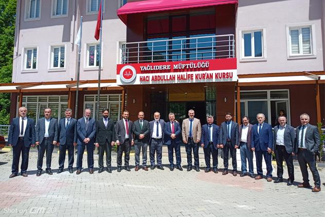 Giresun'da Ilçe Müftüleri Yağlıdere Ilçemizde Bir Araya Geldi