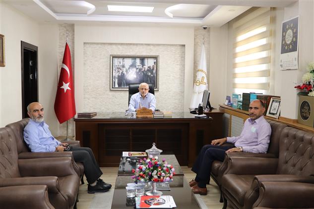 Sivas'ta Ilçe Müftüleri, Il Müftüsü Akkuş’u Ziyaret Etti