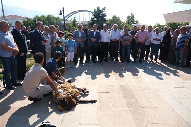 Erzincan'da Ilimizden Kutsal Topraklara Giden Hacı Adayları Dualarla Uğurlandı