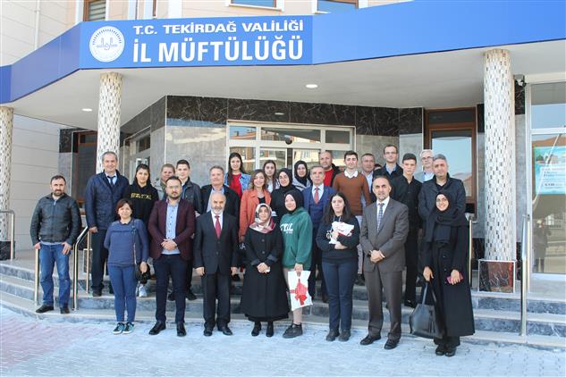 Tekirdağ'da Lise öğrencileri Arasında şiir Okuma Yarışması Yapıldı.