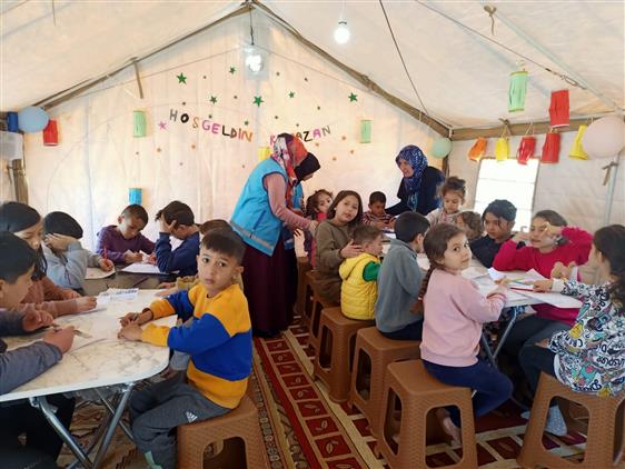 Kars'ta Manevi Destek Ekibimiz Deprem Bölgesi'nde Yüreklere Dokunmaya Devam Ediyor