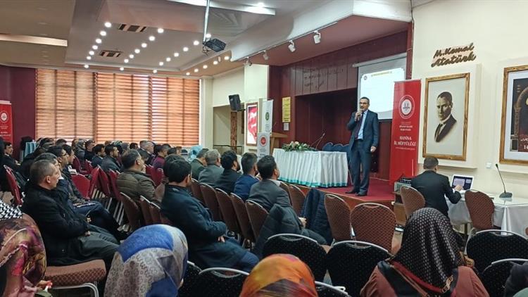 Manisa'da  Aile Ve Dini Rehberlik Hizmetleri Masaya Yatırıldı