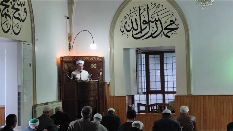 Isparta'da Mehmetçik Ve Filistin Için Sabah Namazında Dua Edildi