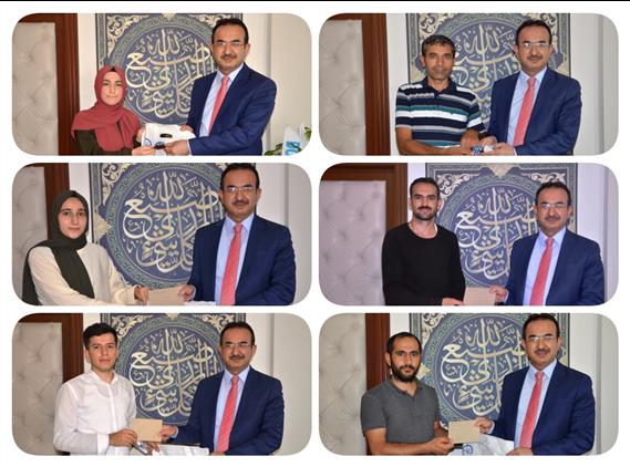 Antalya'da Mevlidi Nebi Gençlik Bilgi Yarışması"nda Dereceye Giren öğrenciler ödüllendirildi.