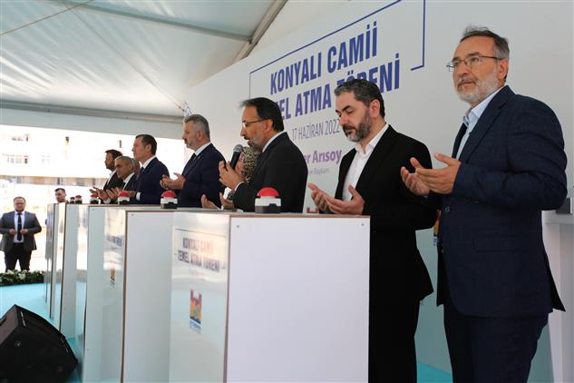 İstanbul'da Müftü Arpaguş Konyalı Camii Temel Atma Törenine Katıldı