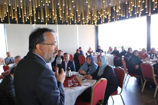 İstanbul'da Müftü Arpaguş Sosyal Hizmet Kurumlarında Görev Yapan Personel Ile Buluştu