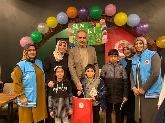Kars'ta Müftü Bayram Yetim çocuklarla Iftar Sofrasında Buluştu