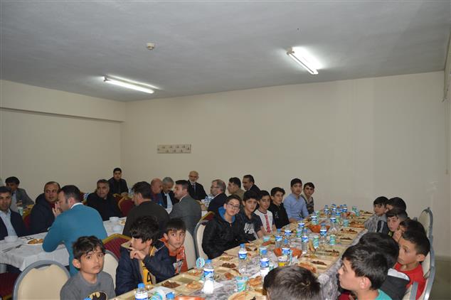 Ardahan'da Müftü Erenay Göle’de Iftar Programına Katıldı