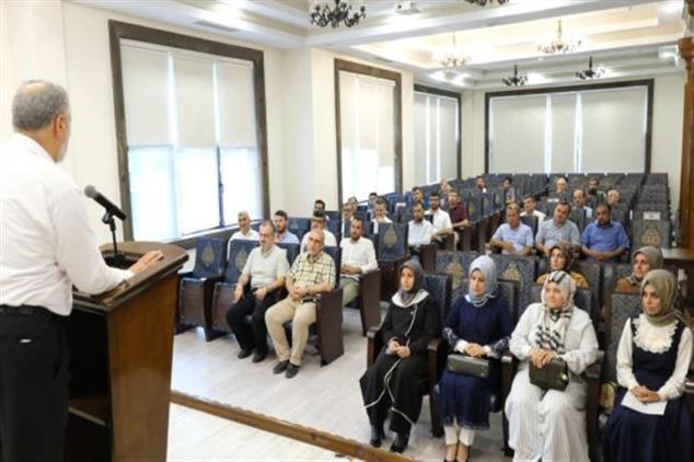 Adana'da Müftü çınar Daire Personeli Ile  Vedalaştı