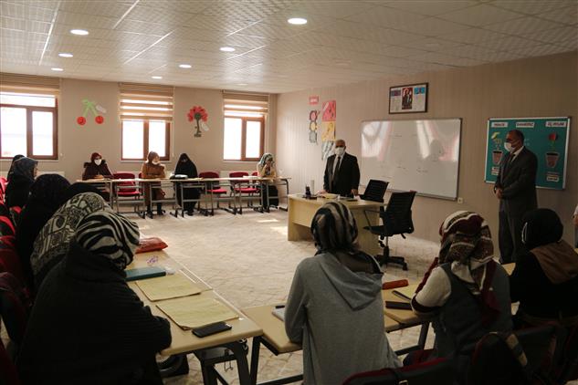 Agri'da Müftü Topçu’dan Kur’an Kurslarına Ziyaret