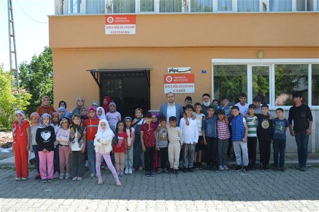 Ardahan'da Müftü Vekili Demir Yaz Kur’an Kursu öğrencilerini Ziyaret Etti