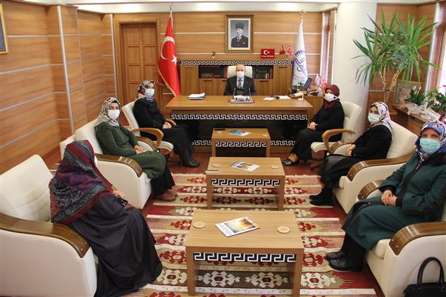 Bolu'da Müftülüğümüzün Vaizleri Il Müftümüzü Ziyaret Ettiler.