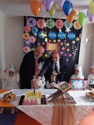 Muş Il Müftüsü Lütfü Imamoğlu, 4-6 Yaş Kur'an Kursu öğrencilerinin Kur'an-ı Kerim'e Geçiş Merasimine Katıldı.
